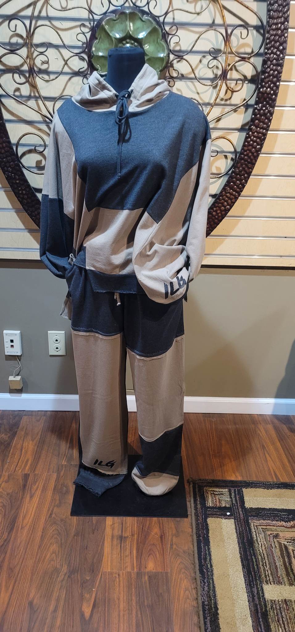 Two Tone Set